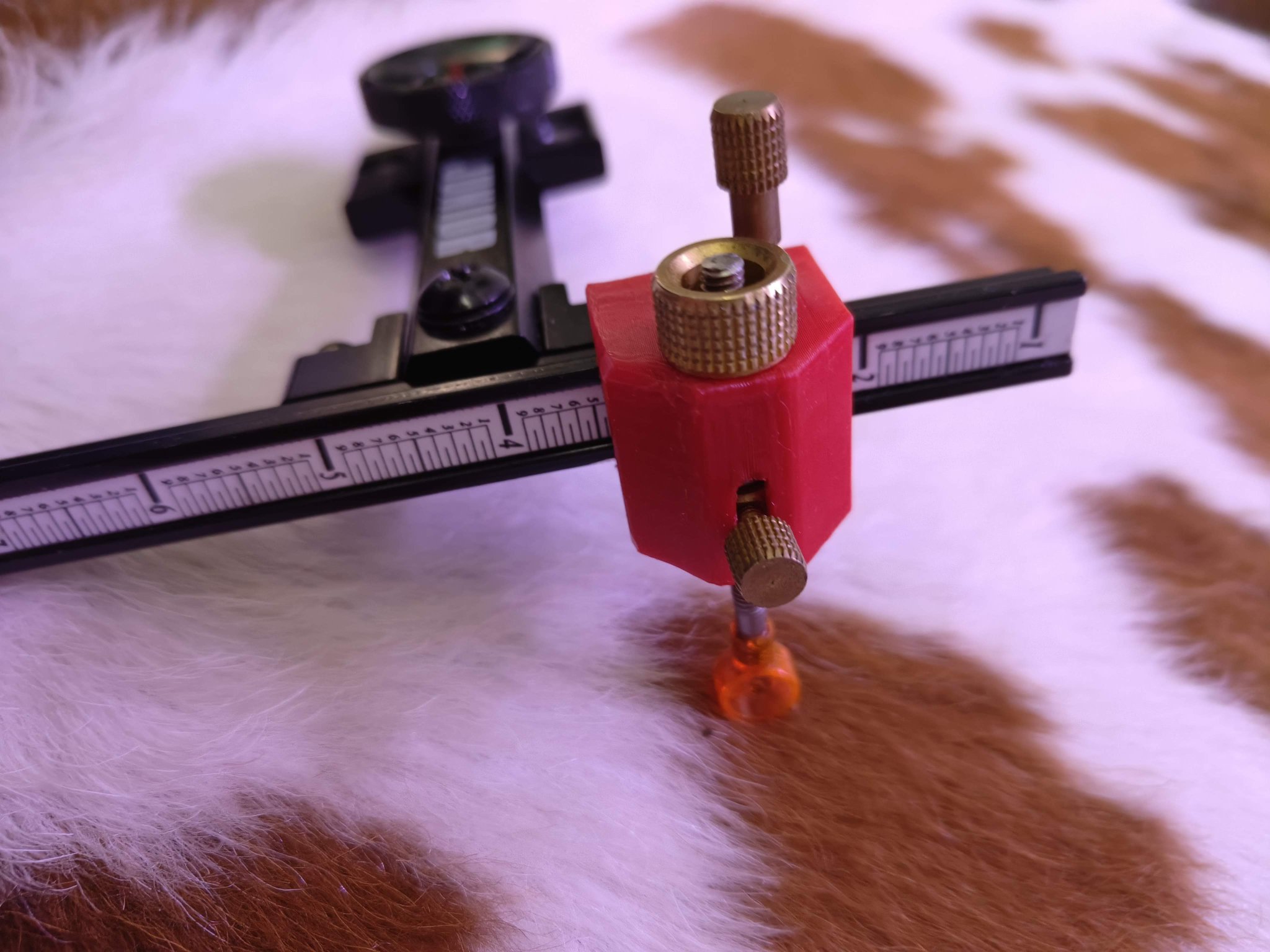 Tiêu đề Cartel Archery Junior Visier Pinhalter Tóm tắt Thác noch jema