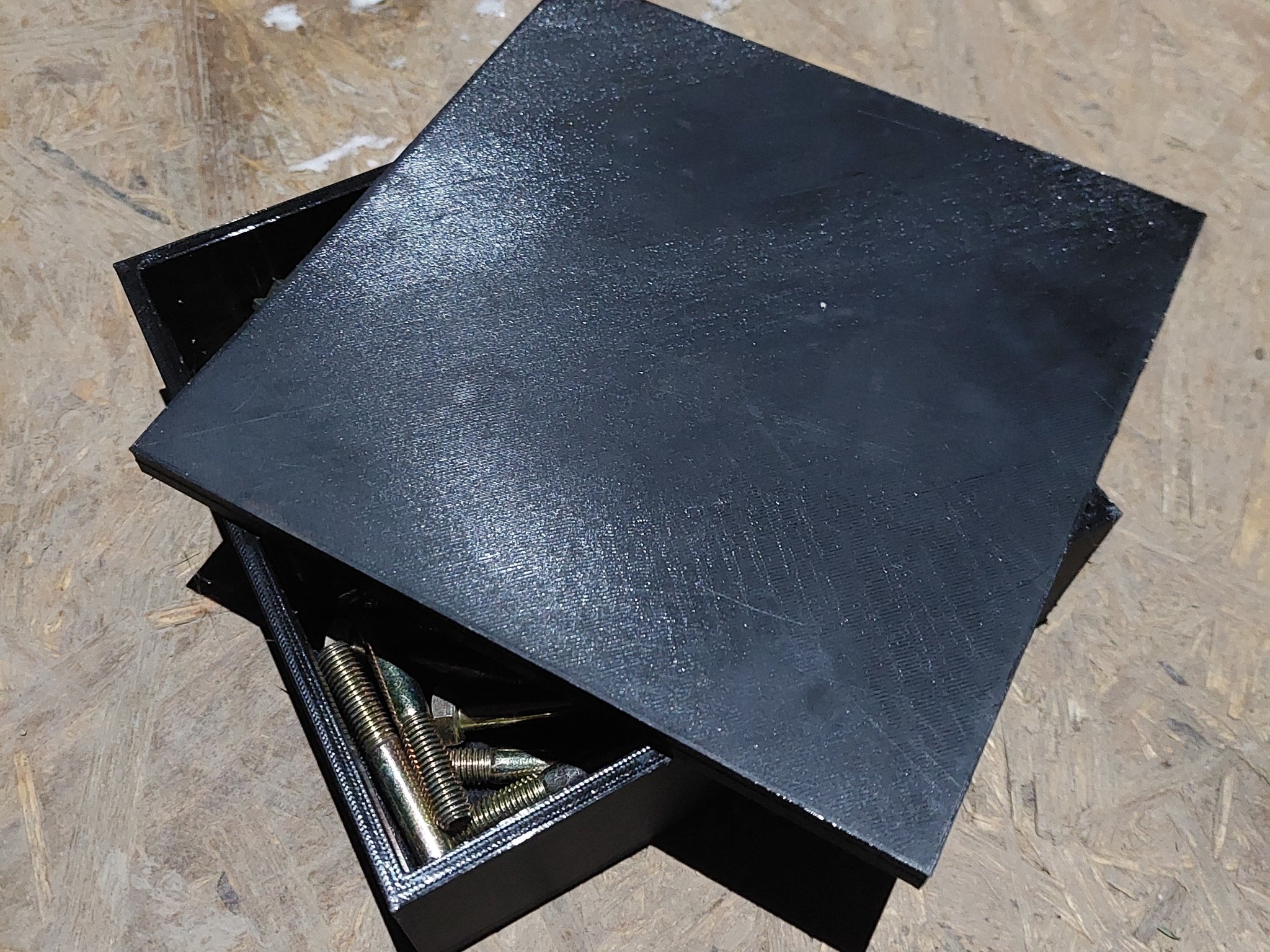 Tiêu đề Krabice na spojovací materiál Tóm tắt Vật liệu Skladová