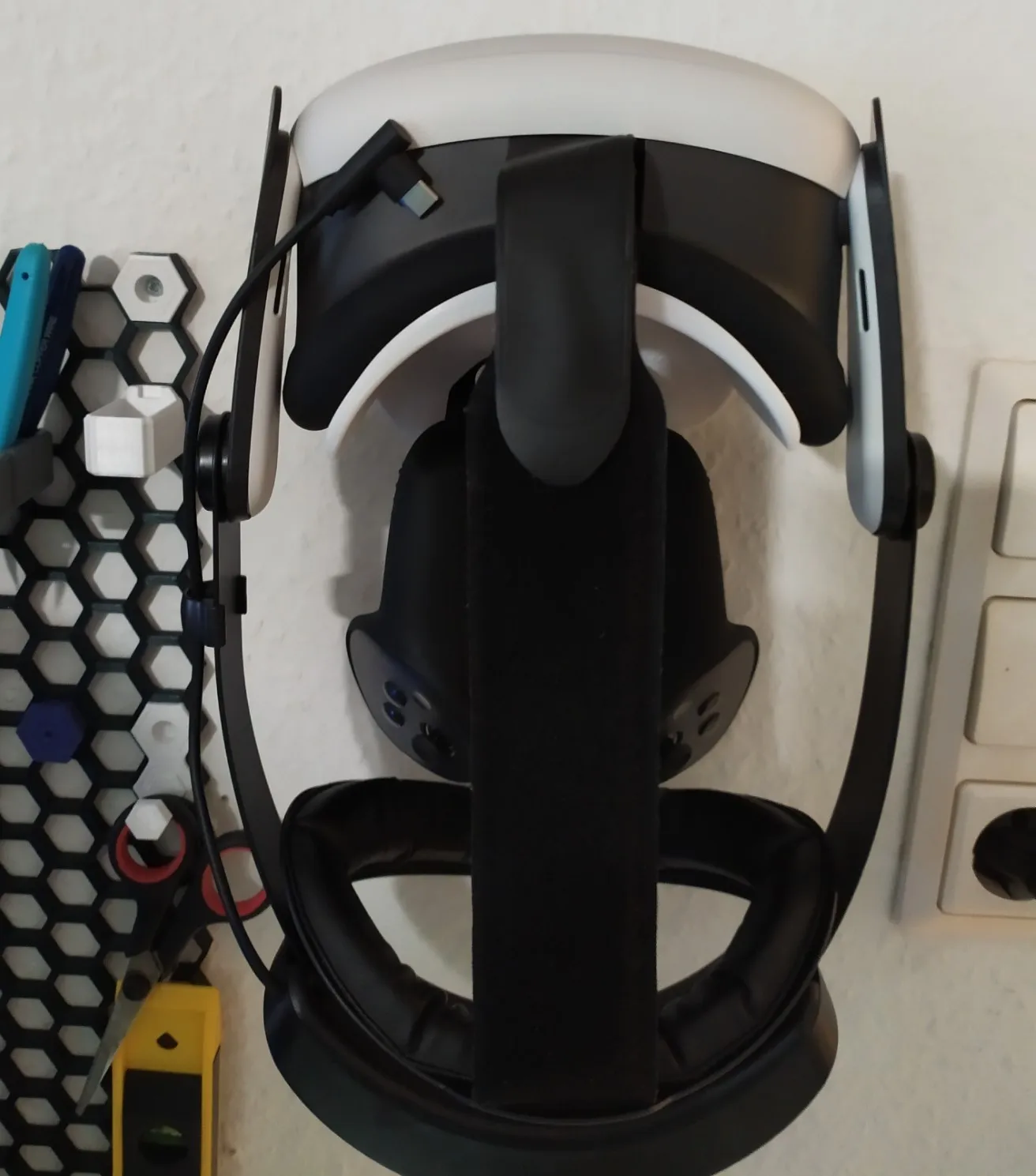 Tiêu đề Meta Quest 3 Wallmount phối lại với Hỗ trợ Bộ điều k