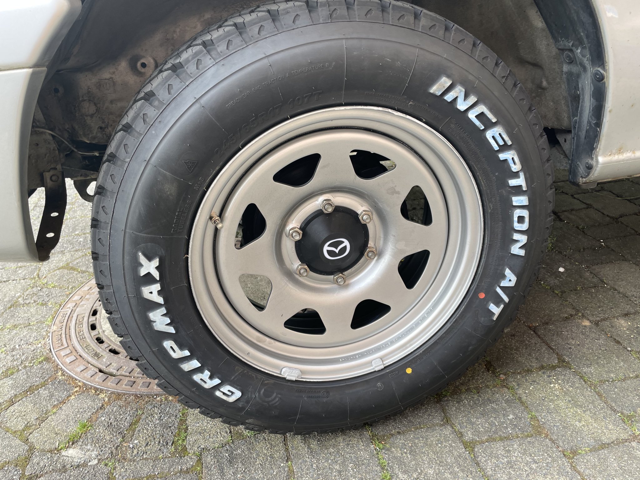 Tiêu đề Nắp trục bánh xe Mazda B-Series Tóm tắt Nắp trục bán