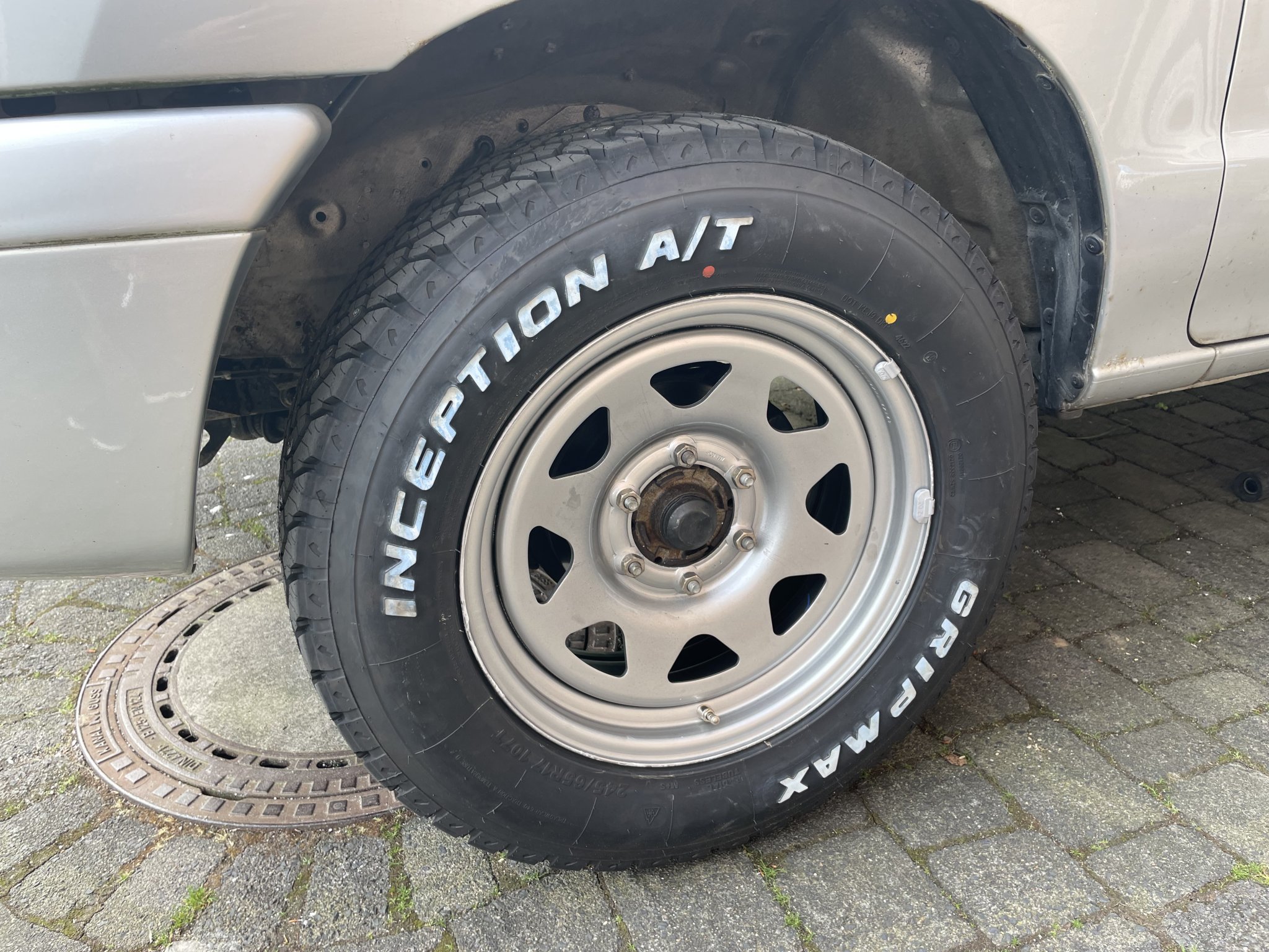 Tiêu đề Nắp trục bánh xe Mazda B-Series Tóm tắt Nắp trục bán