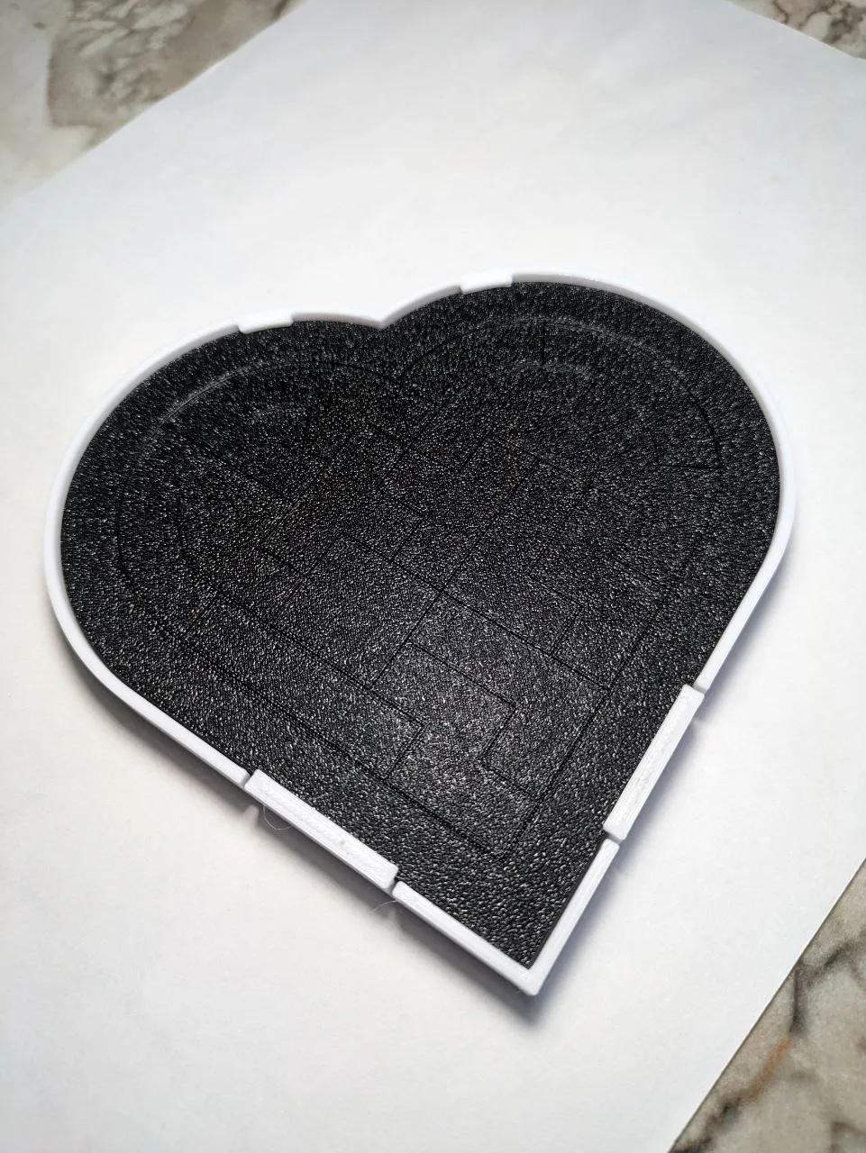 Tiêu đề Bìa kẹp ghép hình trái tim Tóm tắt Bìa clip cho câu đ