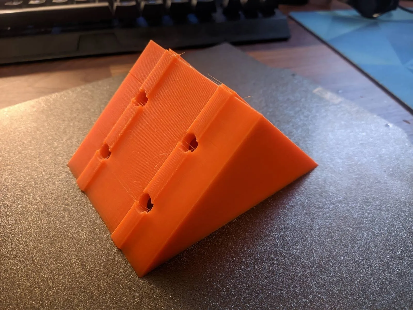 Tiêu đề Khối góc có thể tùy chỉnh cho cấu hình nhôm có nhiề