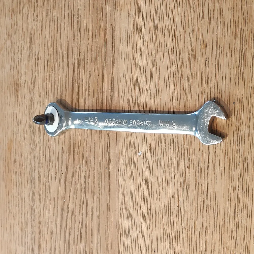 Tiêu đề Bộ chuyển đổi vít cho cờ lê bánh cóc M8 Tóm tắt T