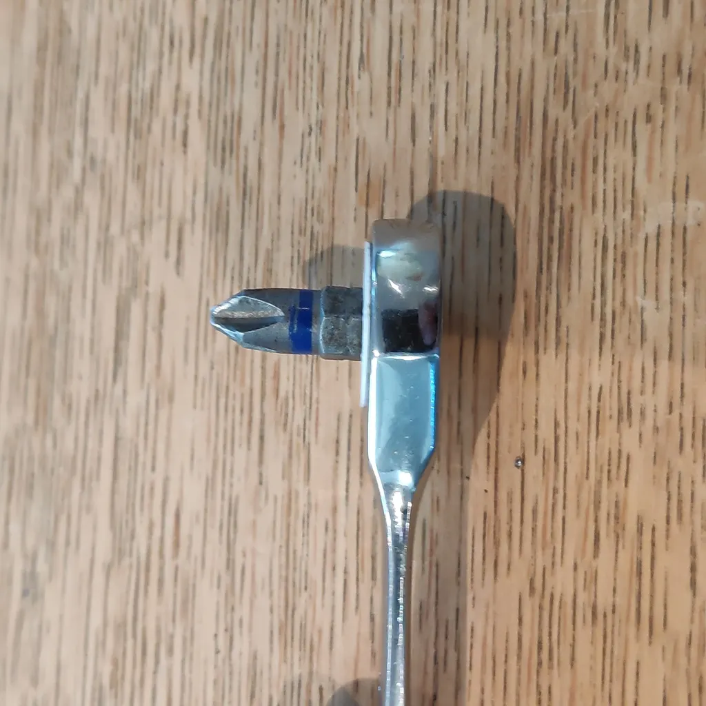 Tiêu đề Bộ chuyển đổi vít cho cờ lê bánh cóc M8 Tóm tắt T