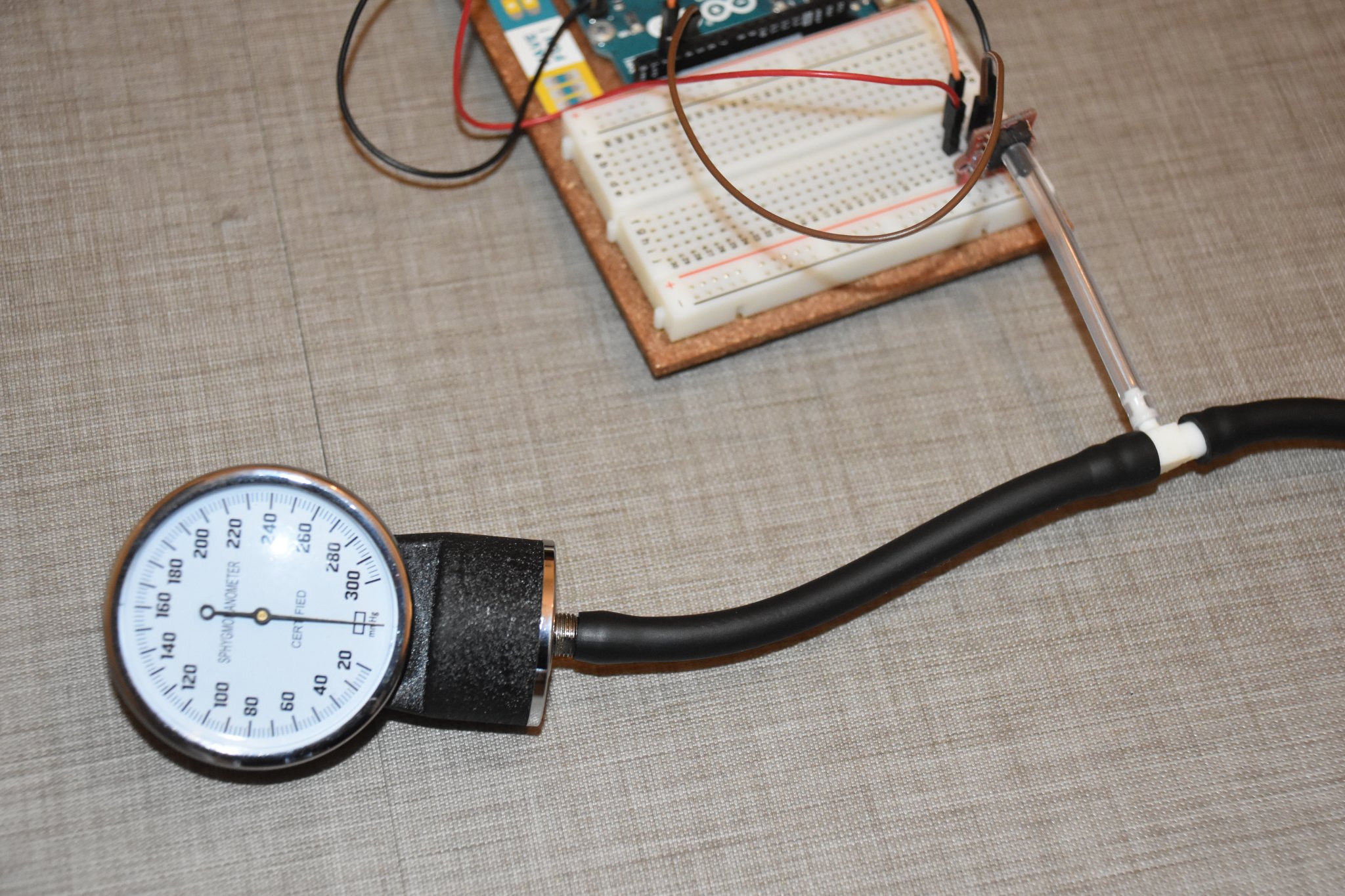 Tiêu đề Đầu nối ống cho ống silicone Tóm tắt Đầu nối ố