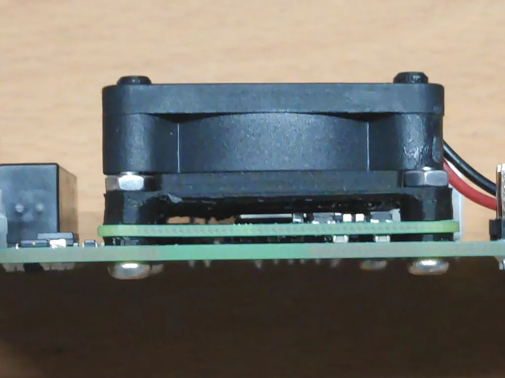 Raspberry Pi CM4 fan bracket