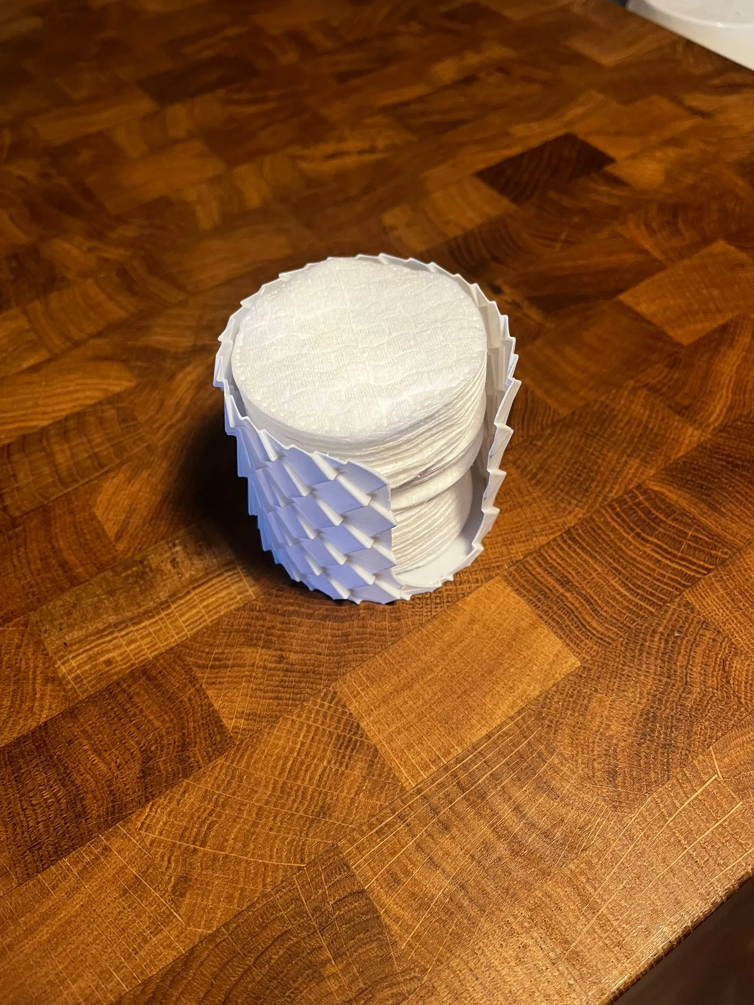 Tiêu đề Hộp đựng bông vảy rồng Tóm tắt Mẫu này là sự p