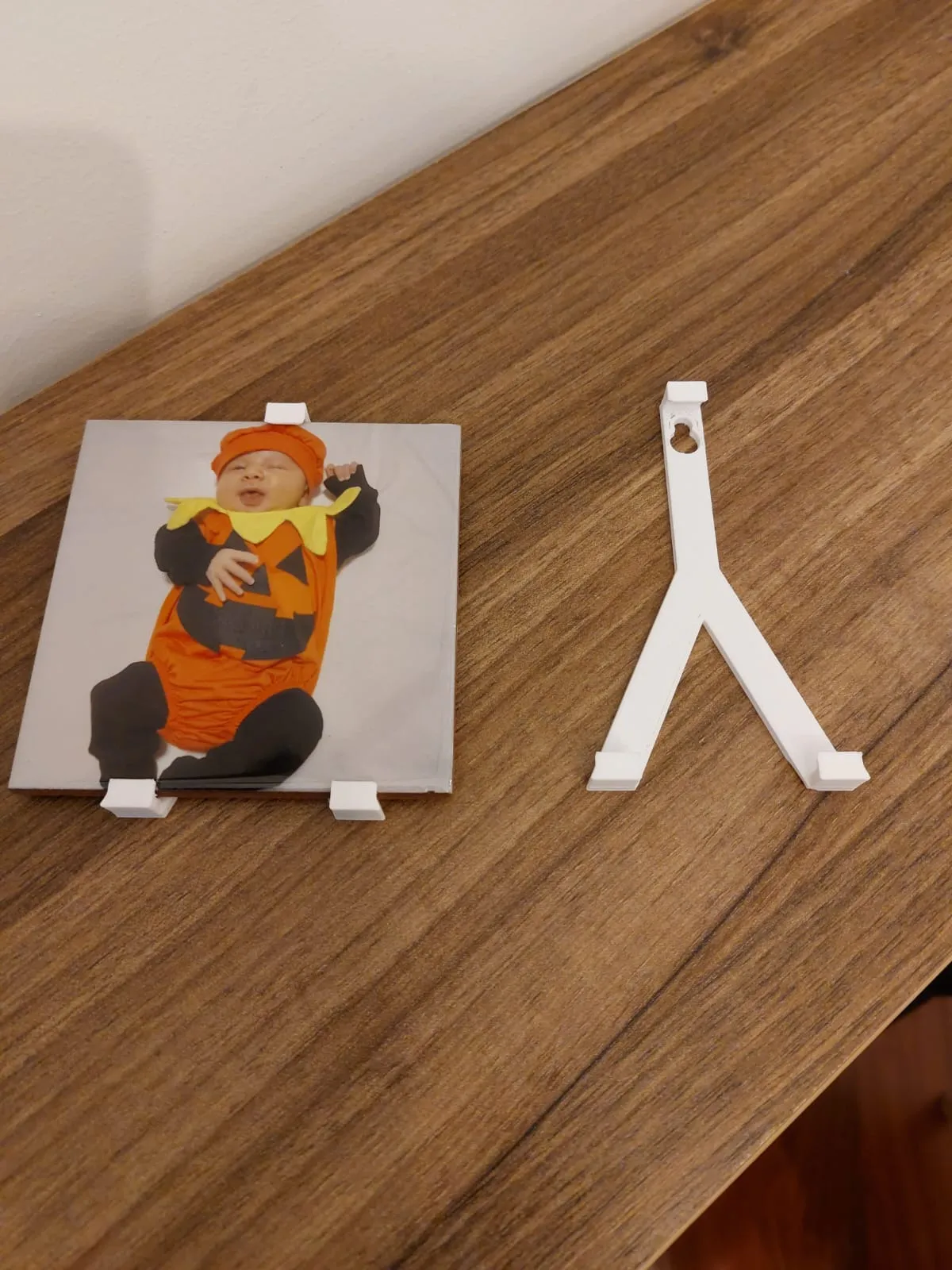 Tiêu đề Người giữ gạch Tóm tắt Để đỡ các viên gạch nh