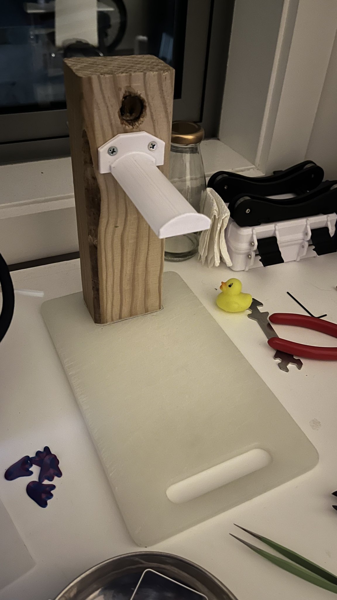 Universal Spool Holder Axle