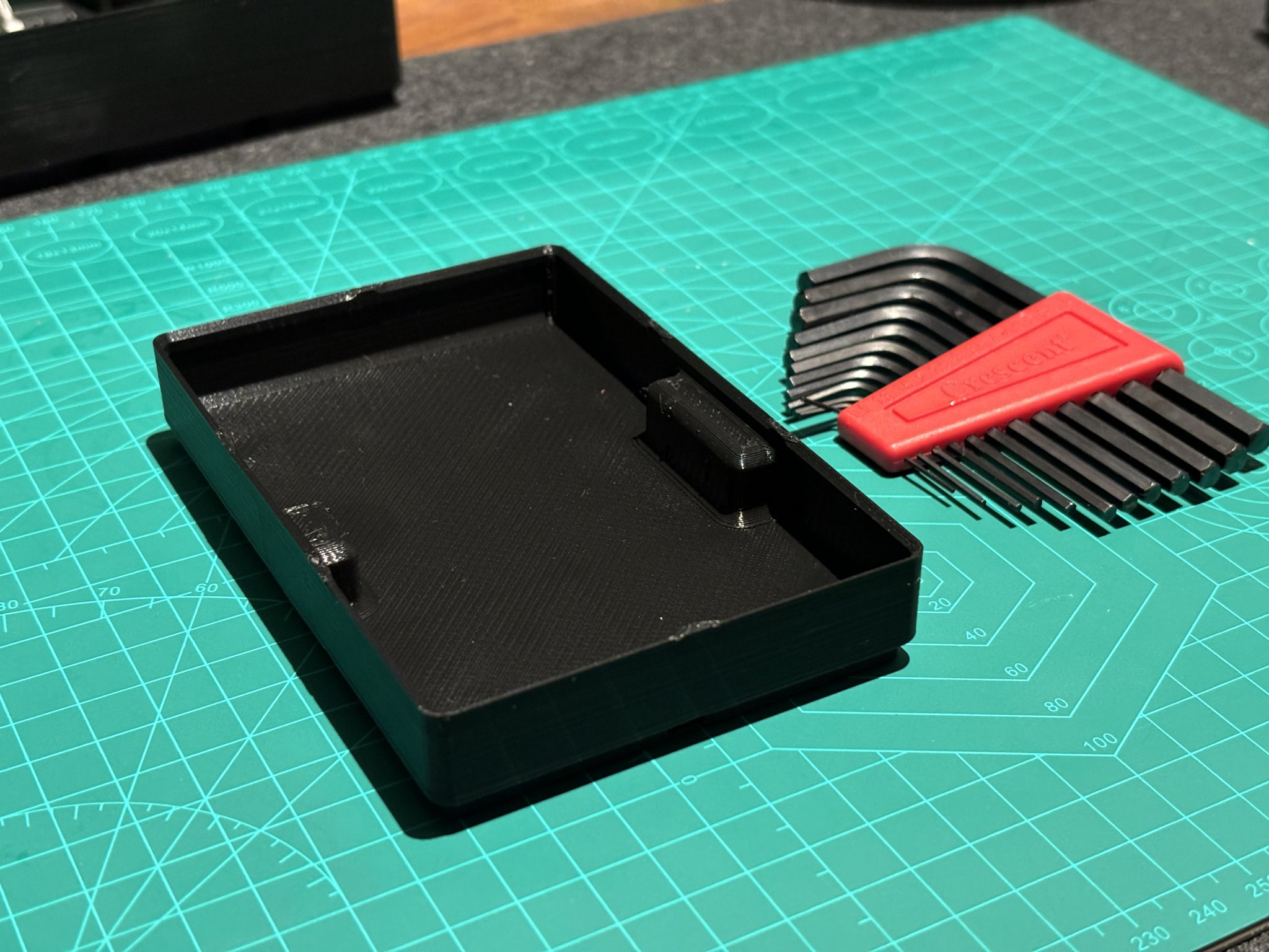 Tiêu đề Bộ giữ chìa khóa Allen có thể xếp chồng Gridfinity 3x2