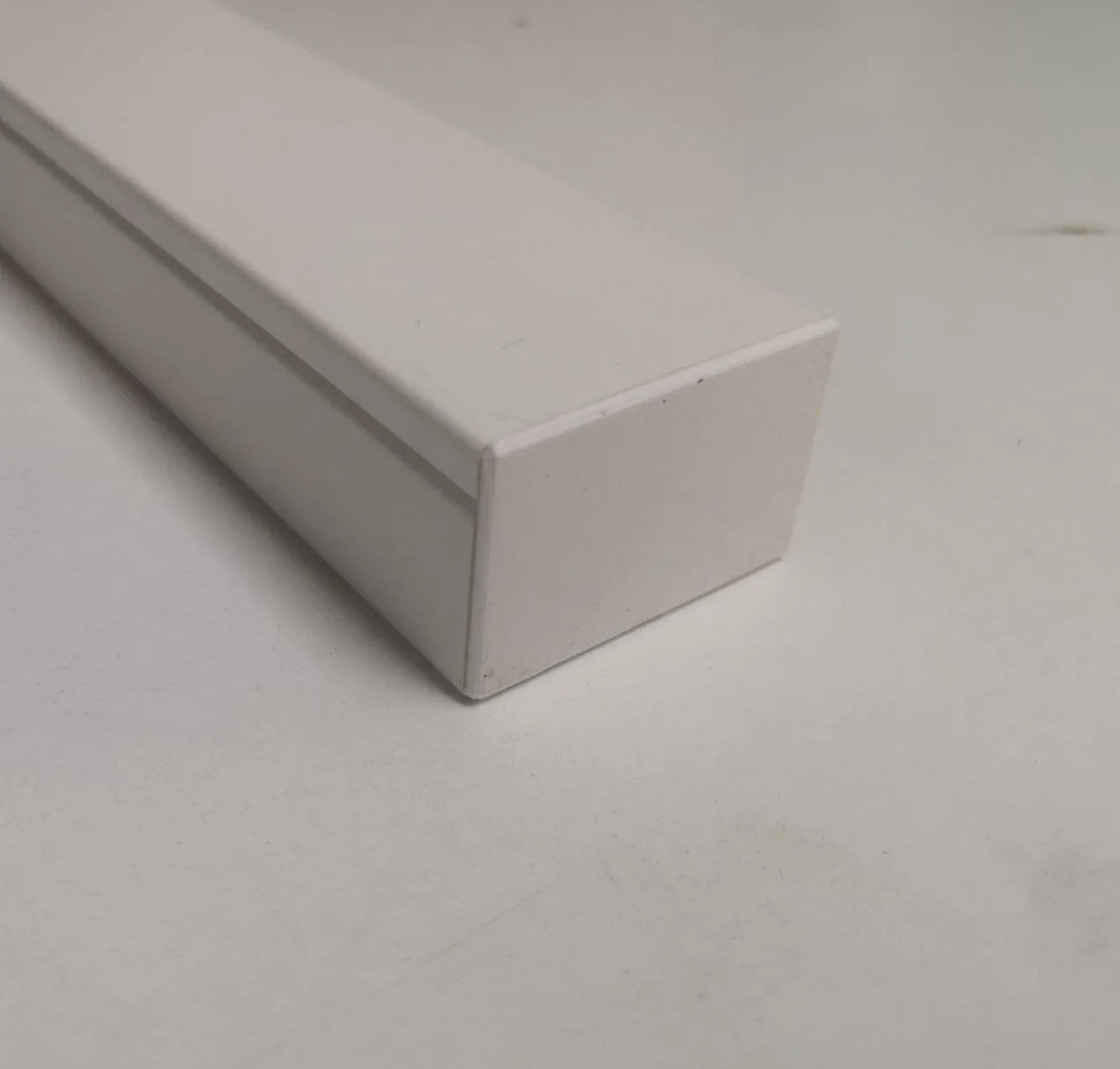 Nắp Bịt Đầu Kênh Dây Cáp Điện 60x40