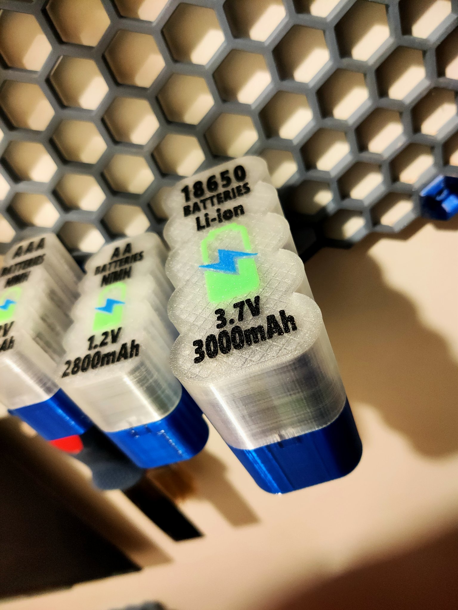 Tiêu đề ĐẮP PIN 18650 CÓ NẮP CHỮ CHO TƯỜNG BẢO QUẢN TỔNG H