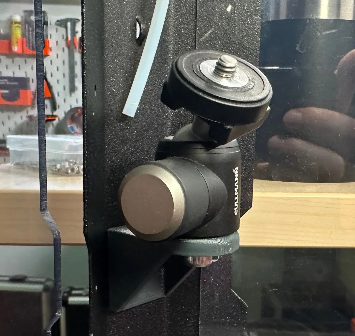 Tiêu đề Giá đỡ chung cho đầu ba chân vừa với Vỏ Prusa Tóm