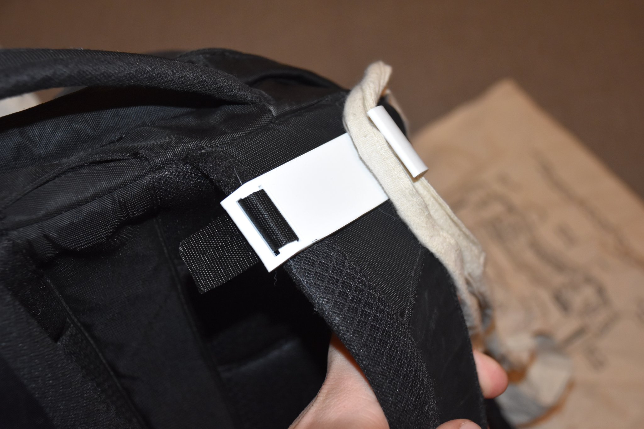 Tiêu đề Móc túi cho ba lô Tóm tắt Móc túi cho ba lô để hỗ t