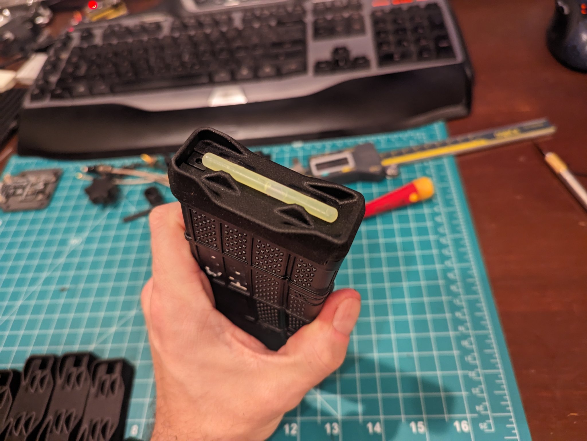 Tấm Đế Gắn Đèn Phát Sáng Mini Cho Băng Đạn Lancer L5 AWM