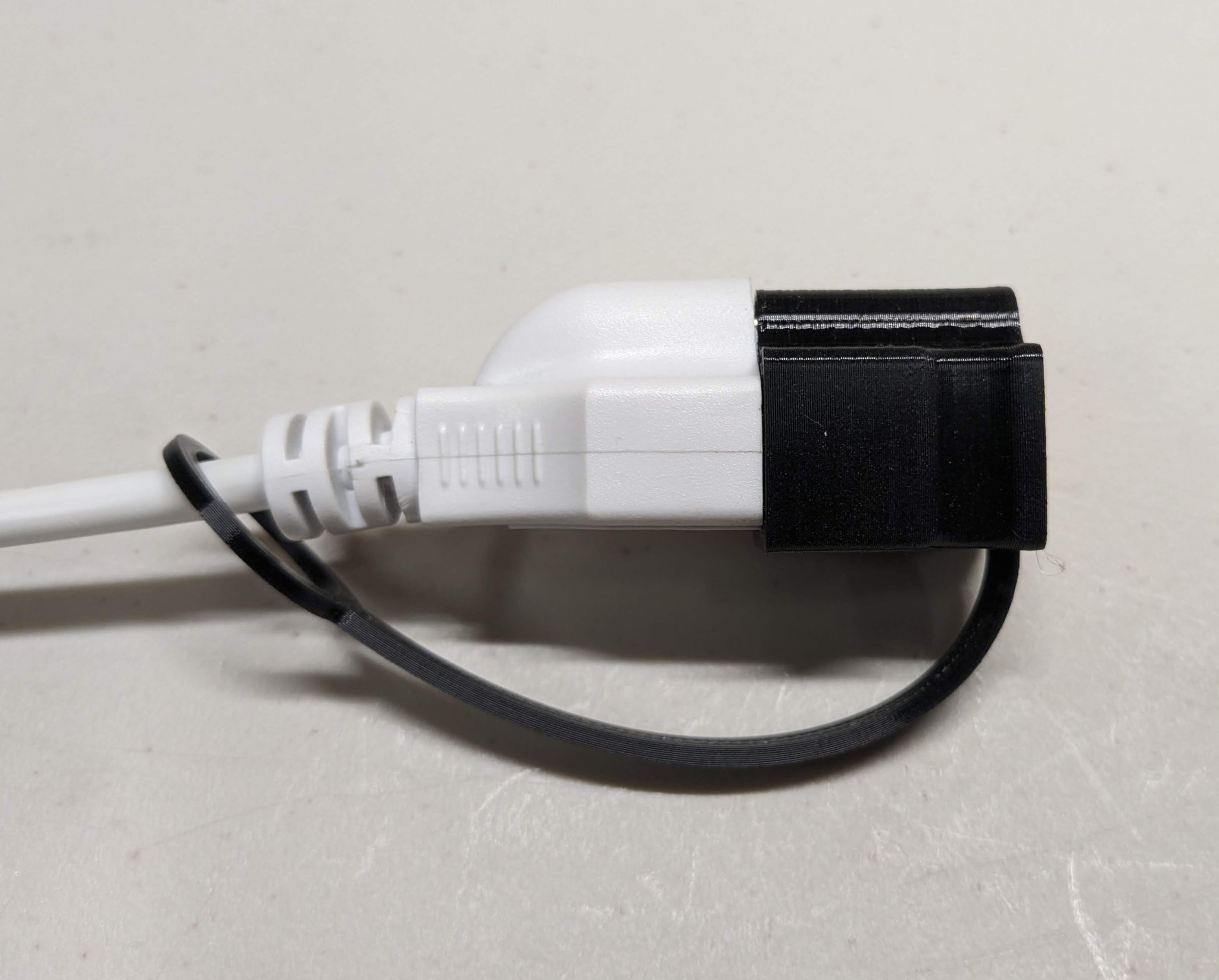 Tiêu đề Ổ cắm điện có nắp đậy Tóm tắt Vỏ bọc phích c