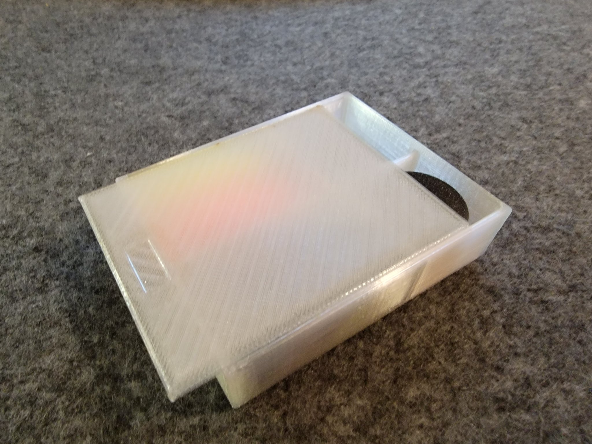 Tiêu đề Hộp cá sống mồi nhử Tóm tắt Đây là một chiếc