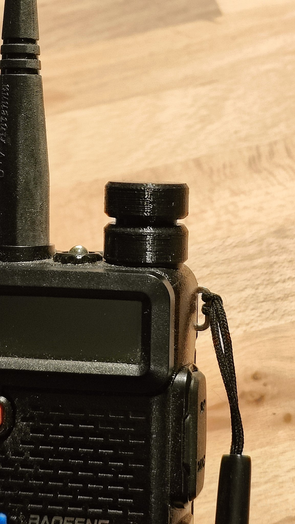 Tiêu đề Núm vặn tự khóa Baofeng UV-5R Tóm tắt Một núm âm lư