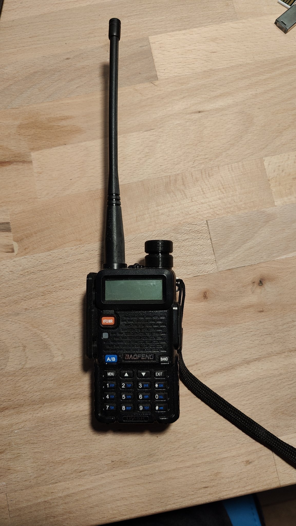 Tiêu đề Núm vặn tự khóa Baofeng UV-5R Tóm tắt Một núm âm lư