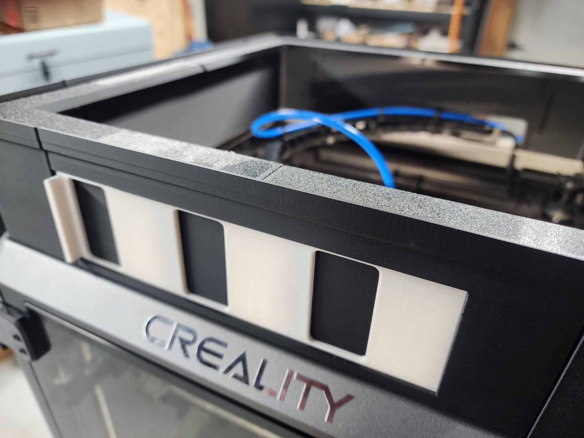 Tiêu đề Riser có lỗ thông hơi mô-đun K1 với mặt trên bằng acr