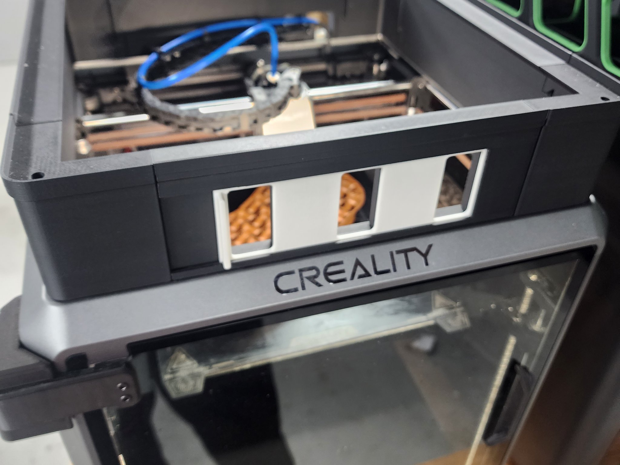 Tiêu đề Riser có lỗ thông hơi mô-đun K1 với mặt trên bằng acr