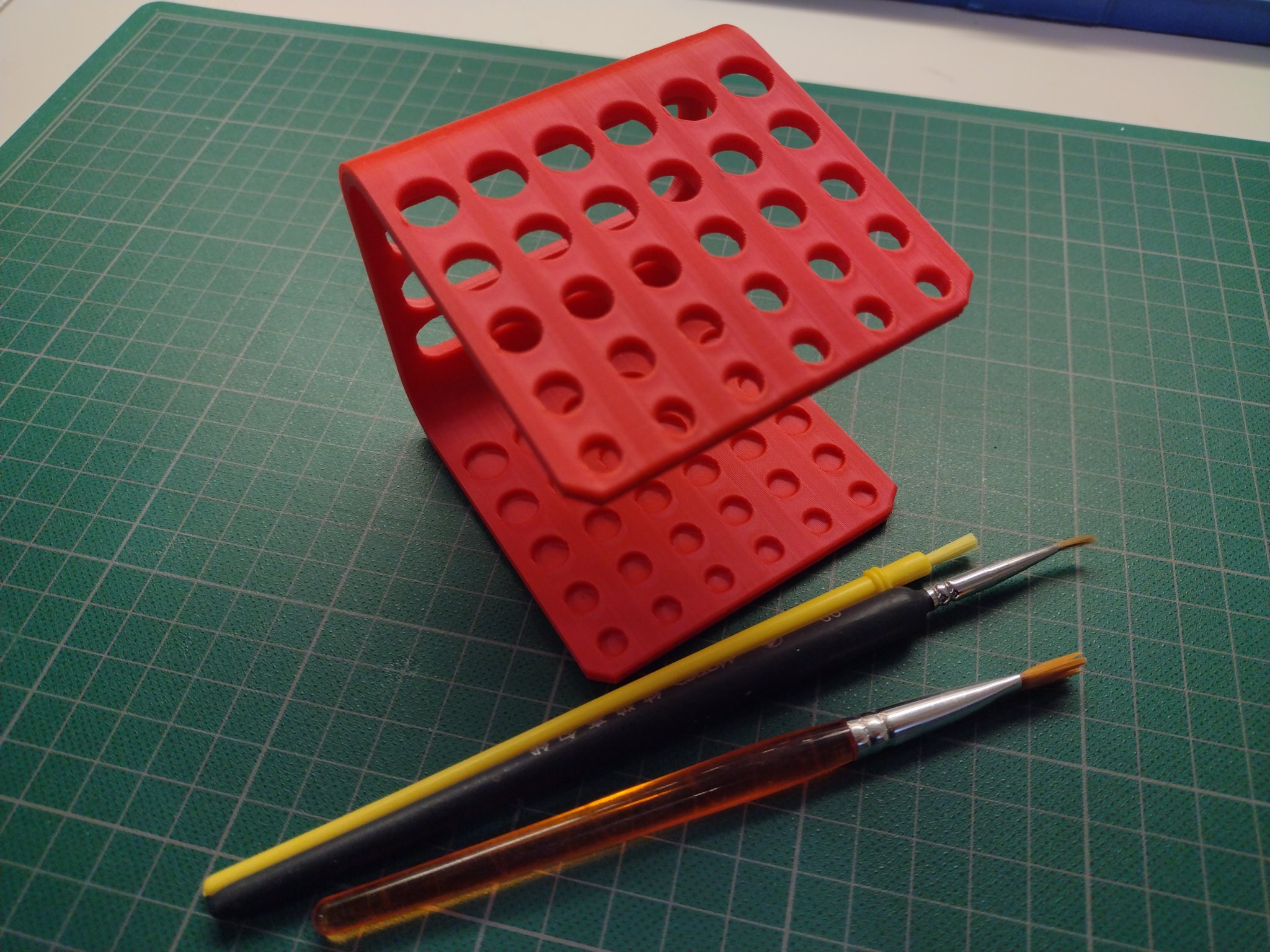 Paint Brush Holder - Vertical