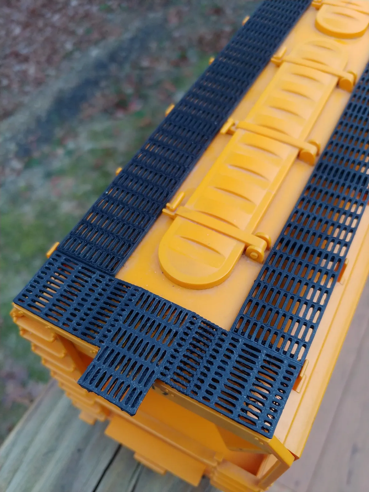 Tiêu đề Nâng cấp lối đi xuyên qua mái nhà cho phễu có mái che