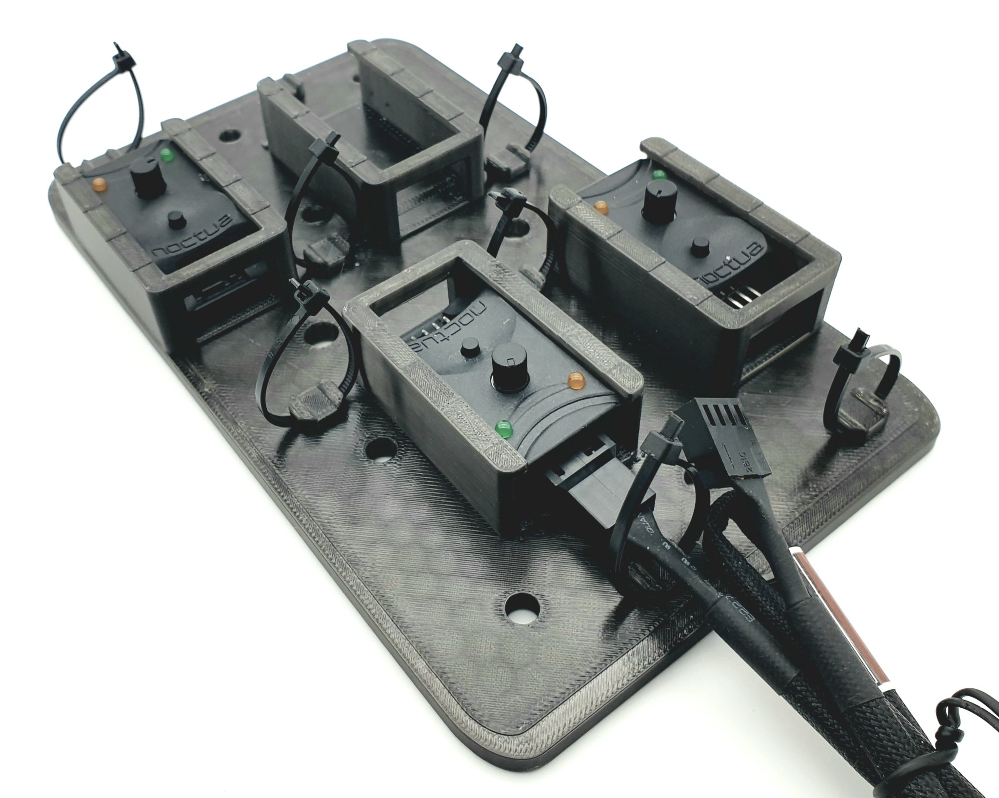 Đế Gắn Bộ Điều Khiển Quạt Noctua NA-FC1