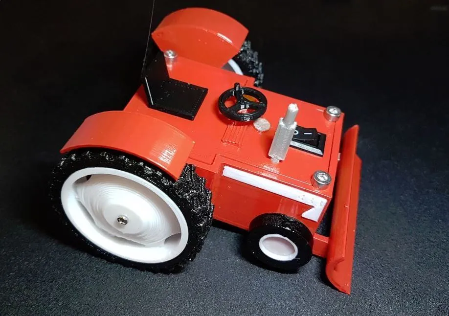 Tiêu đề Battlebot Remix Tractor - IHC 433 Deutz 4006 John Deere 830 F