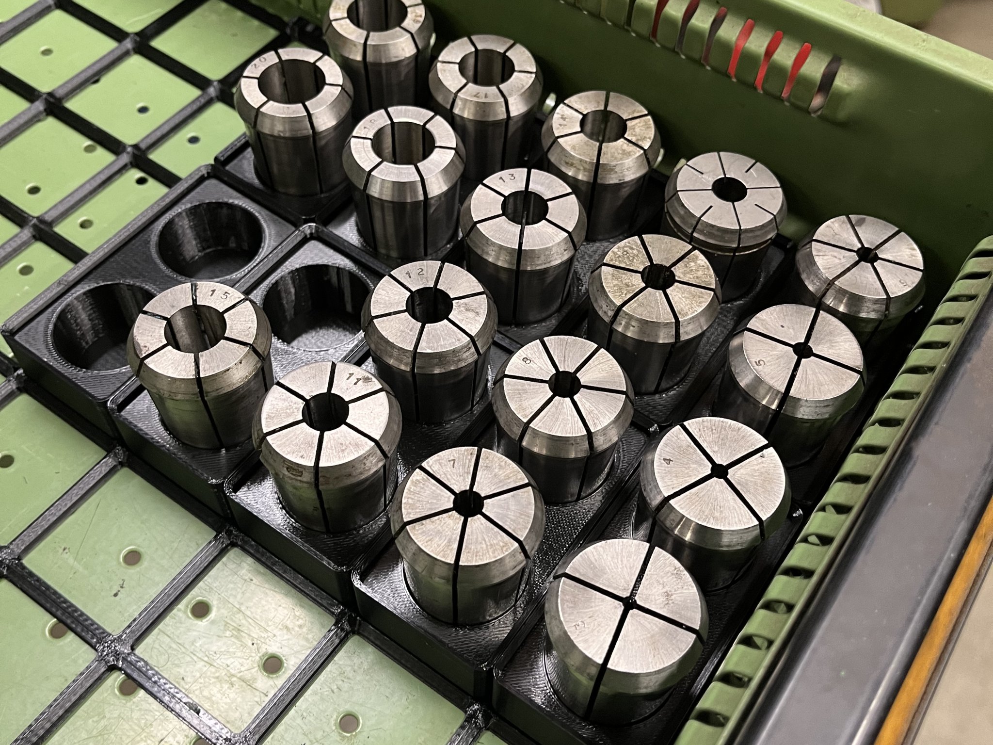 Tiêu đề Thùng đựng rác Gridfinity OZ 444E Tóm tắt Giá đỡ cho