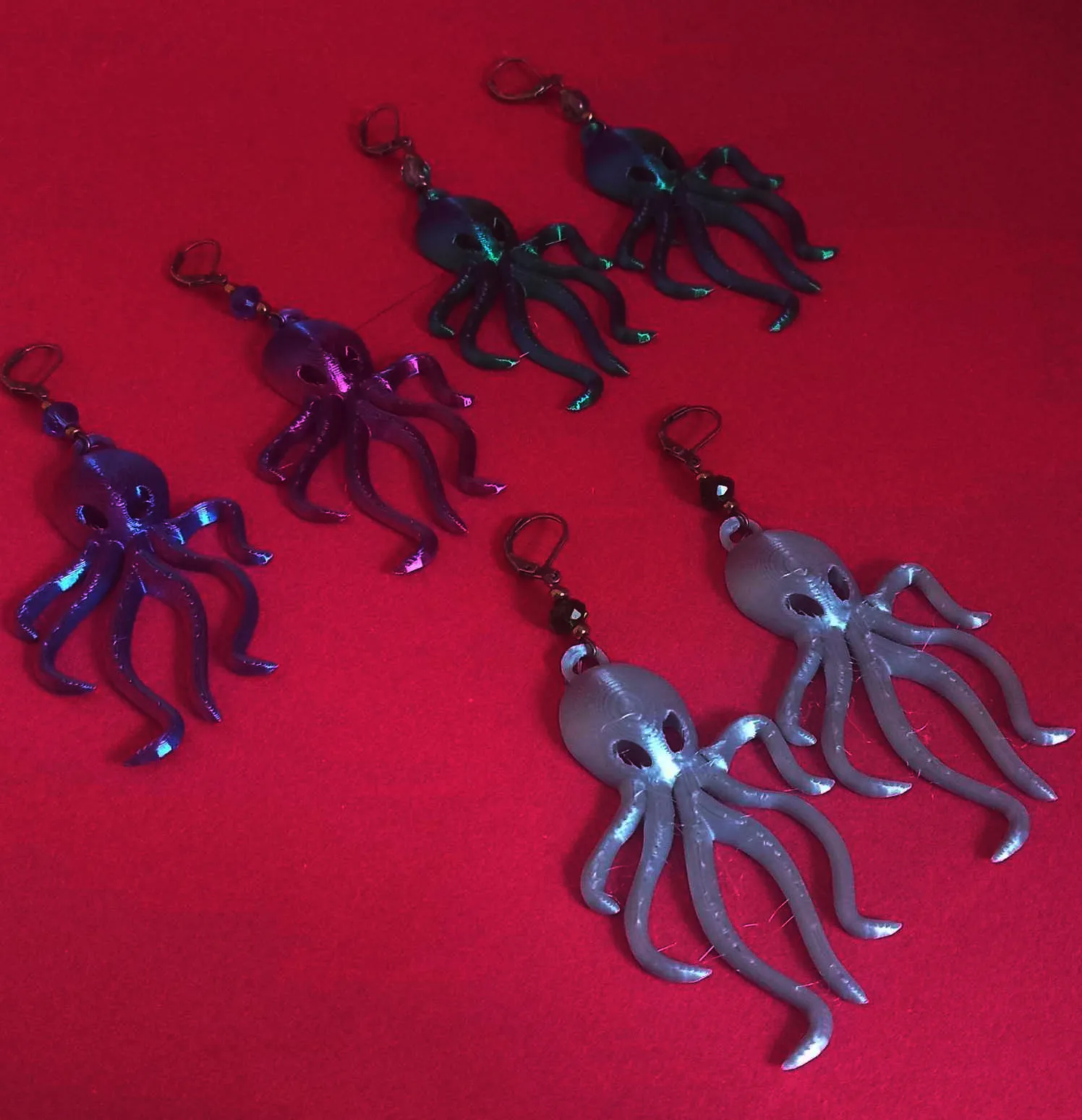 Mặt dây chuyền bạch tuộc làm trang sức