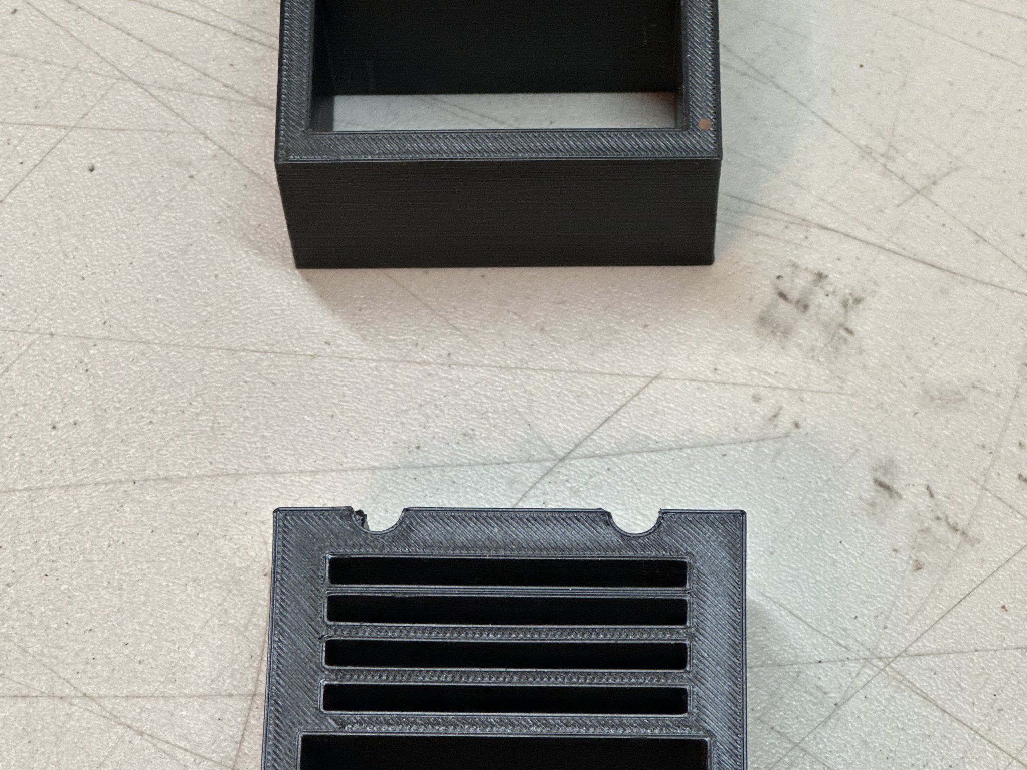 Kệ Milwaukee Packout - Giữ Thước/Thước Thủy