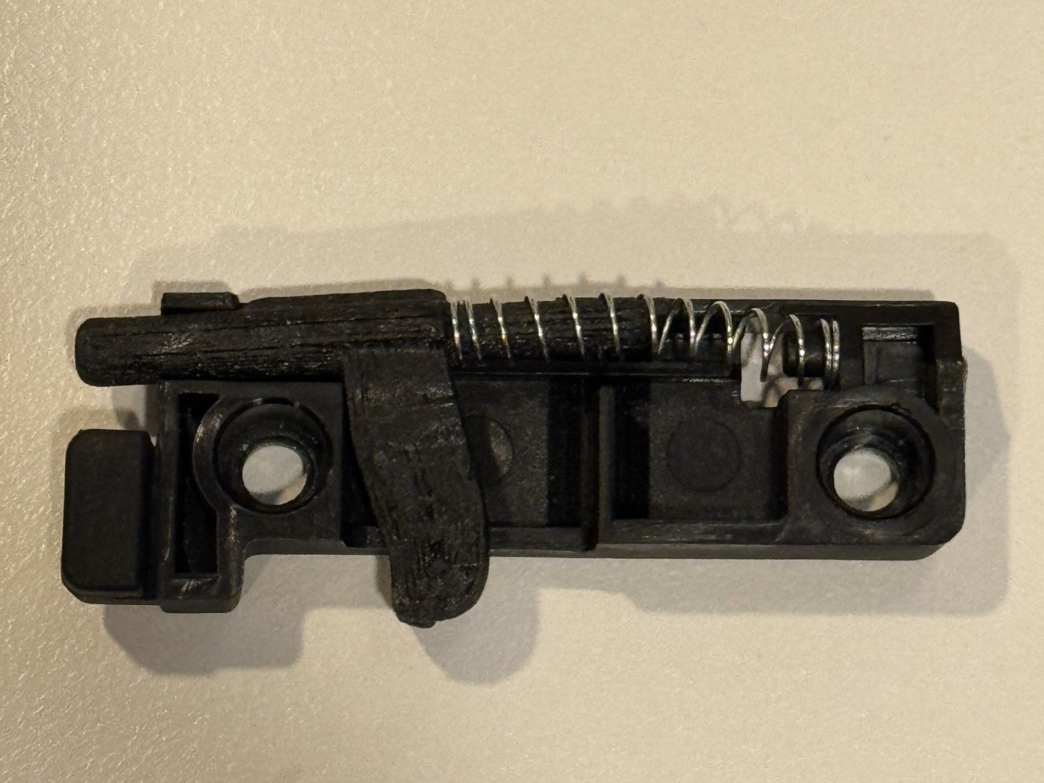 Tiêu đề Tab kéo bên GPU Fractal Design Terra Tóm tắt Tab kéo nhỏ