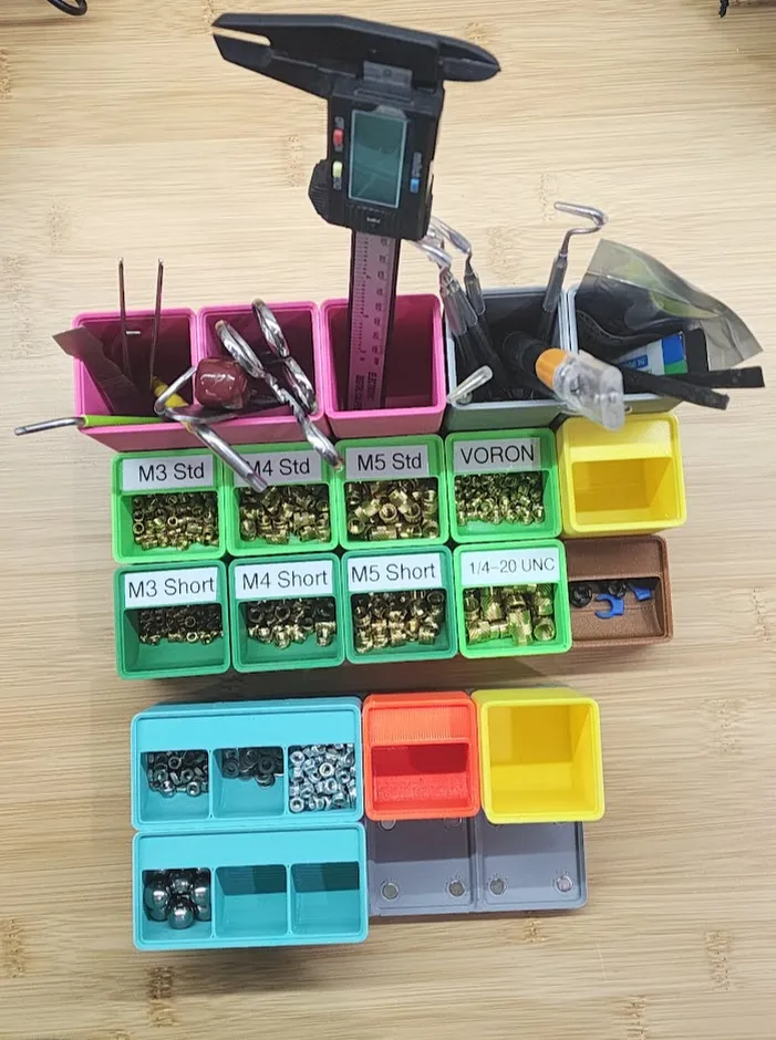 Tiêu đề Đế từ có trọng lượng Gridfinity không có giá đỡ T