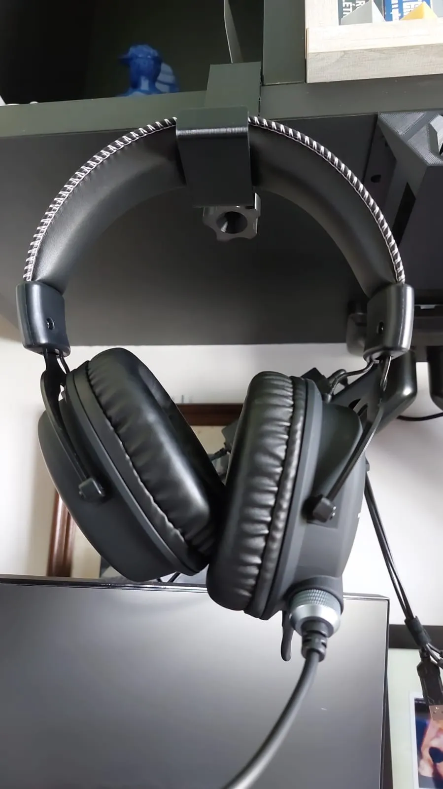 Tiêu đề Móc treo tai nghe Tóm tắt Để sử dụng trong văn phòng