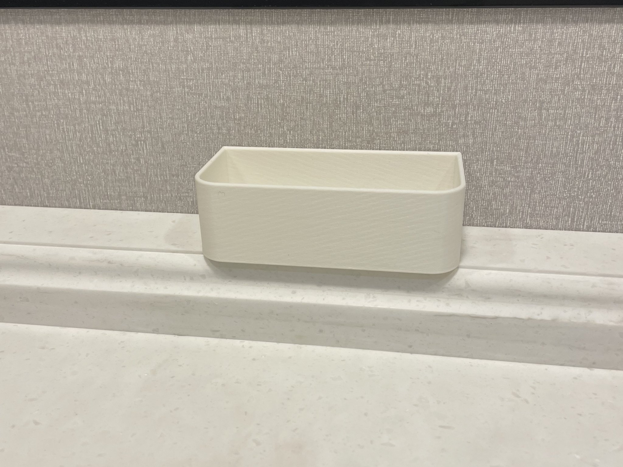 Tiêu đề Hộp đựng muối và hạt tiêu cho Verona Tóm tắt Hộp