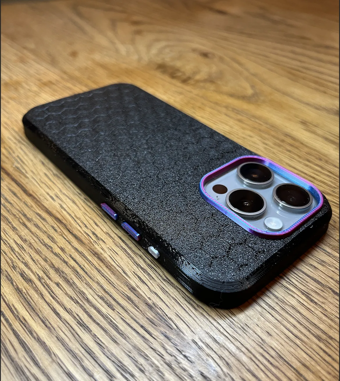 Tiêu đề Ốp lưng iPhone 15 Pro có nút thao tác - có thể tùy chỉn