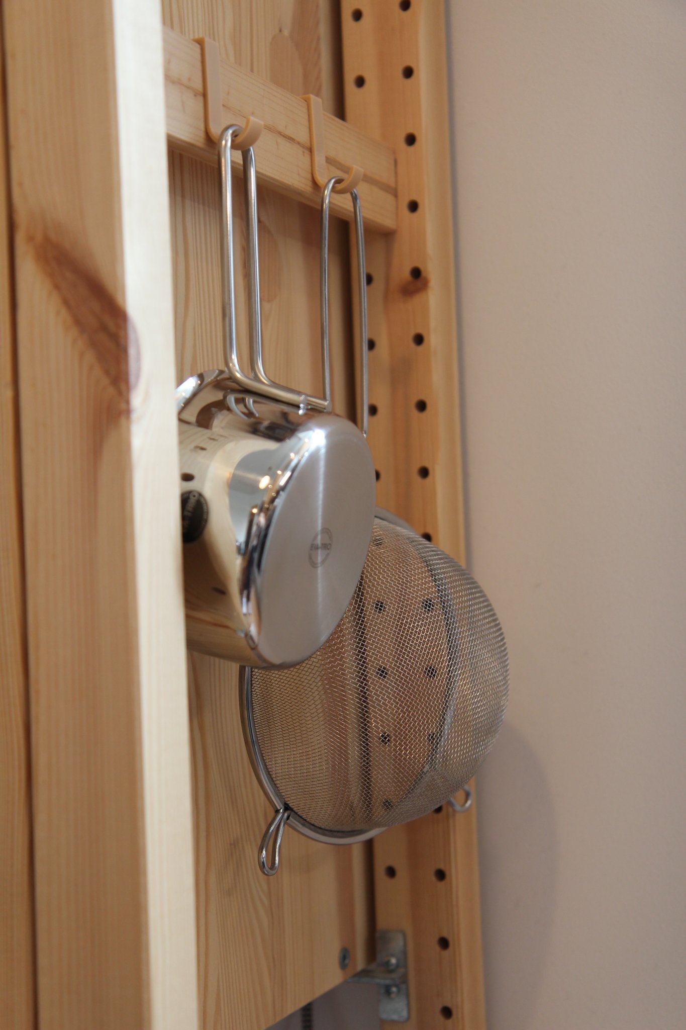 Tiêu đề Móc treo kệ Ivar IKEA Tóm tắt Một chiếc móc để treo