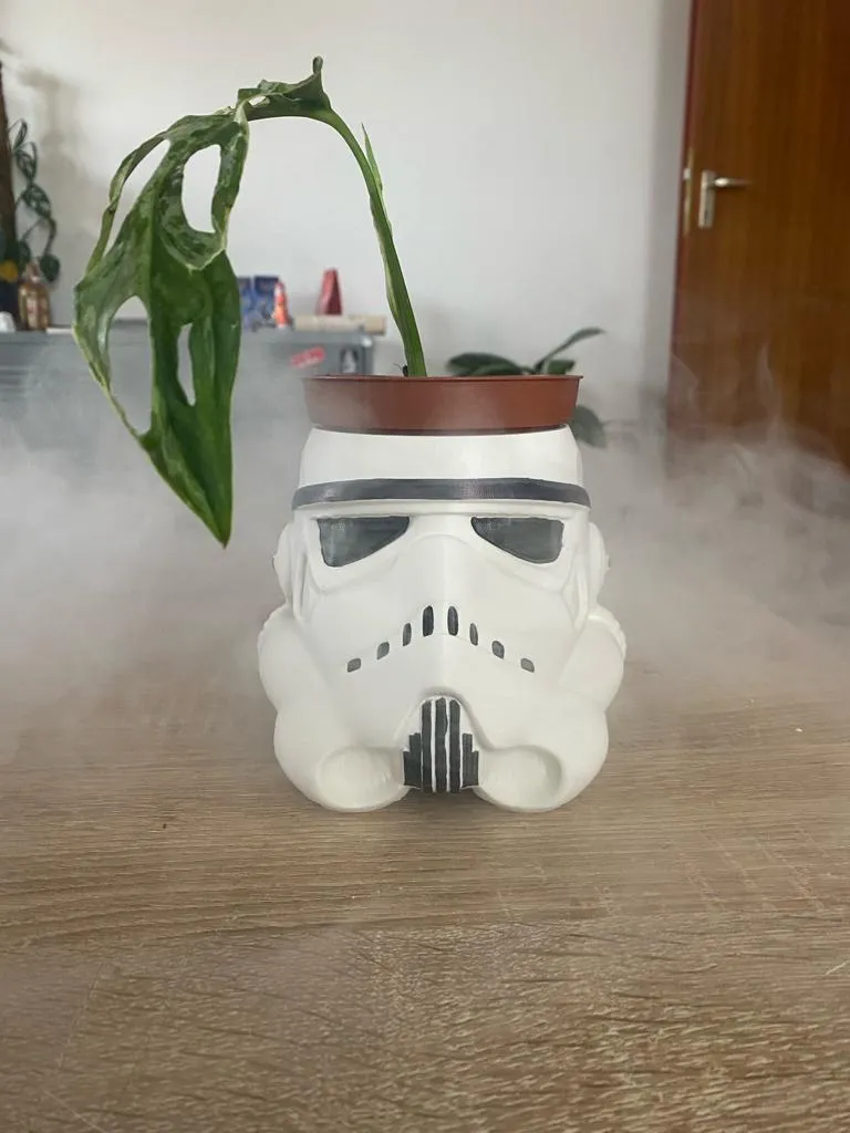 Mũ Stormtrooper Chậu Cây / Chậu Cây Mũ Stormtrooper Lớn