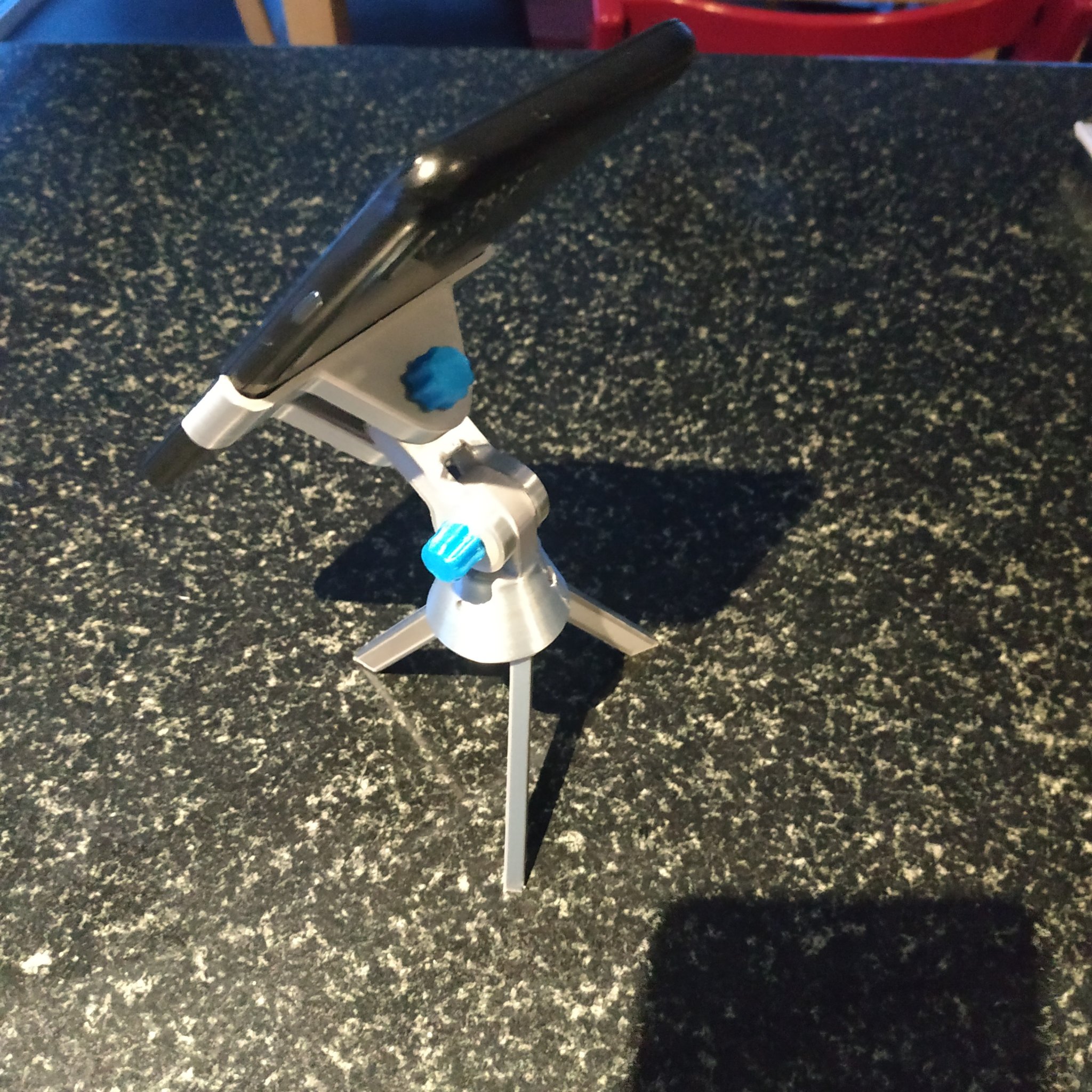 Chân đế mini cho Pixel 5