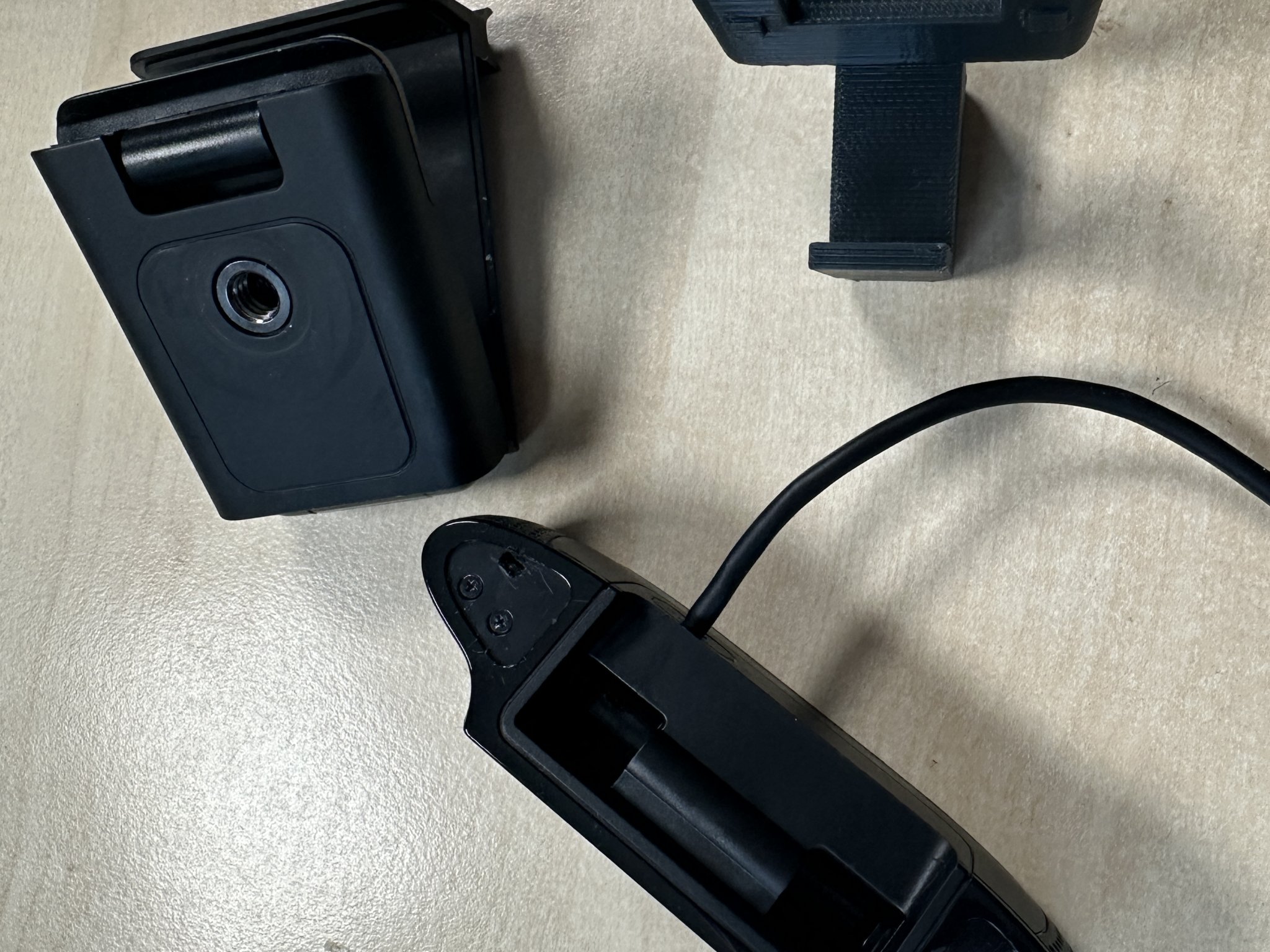 Tiêu đề Giá đỡ ba chân siêu nhỏ gọn cho Webcam Logitech C920 Tó