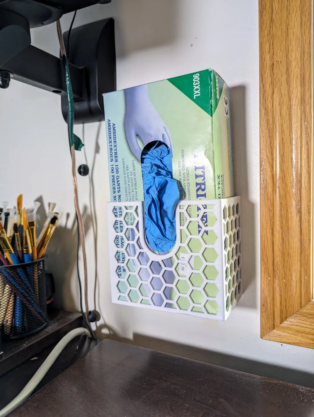 Tiêu đề Hộp đựng găng tay Nitrile treo tường Tóm tắt Giá tre