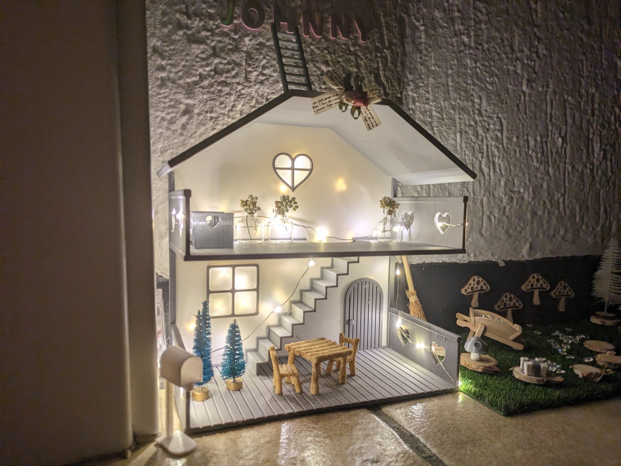 Nhà yêu tinh (cửa gnome) - Hai tầng