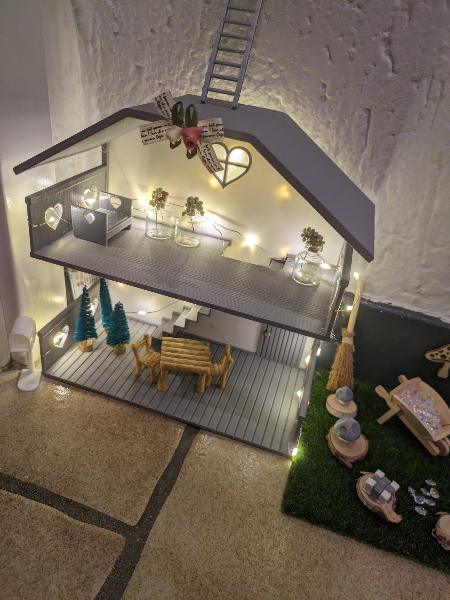 Nhà yêu tinh (cửa gnome) - Hai tầng