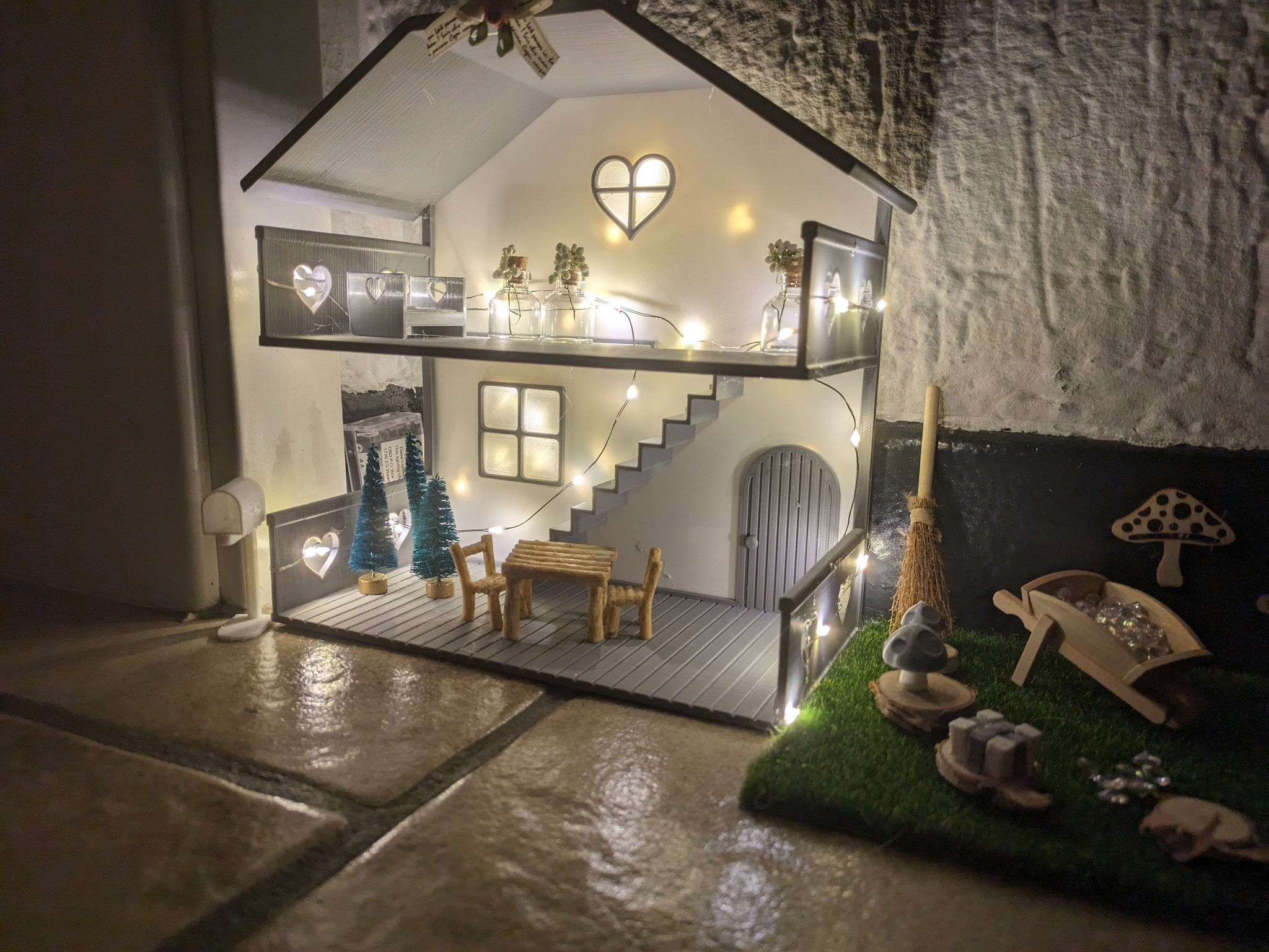 Nhà yêu tinh (cửa gnome) - Hai tầng