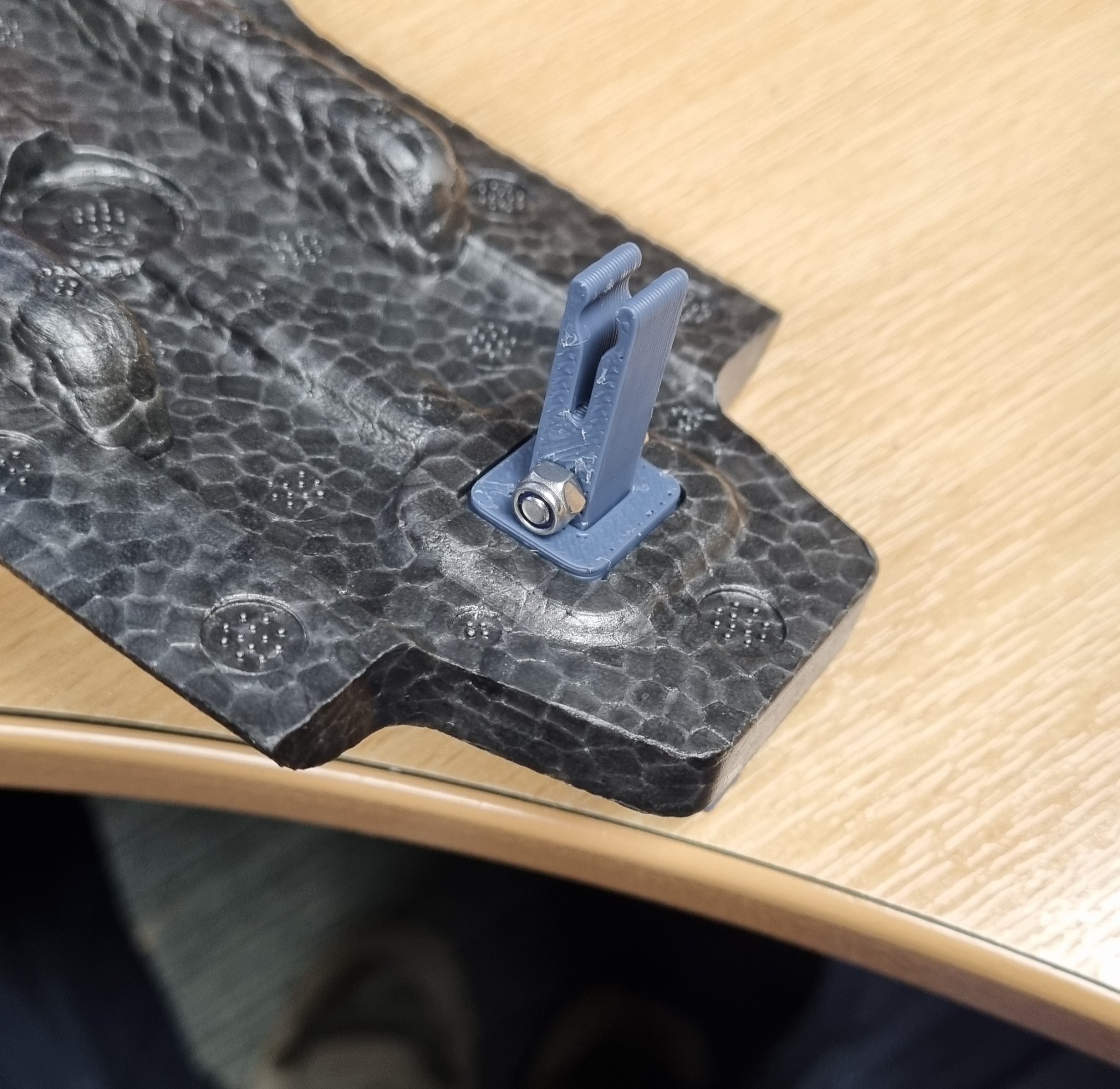 Tiêu đề HeeWing T1 Ranger HatchCover Latch - Chức năng gốc Tóm tắt