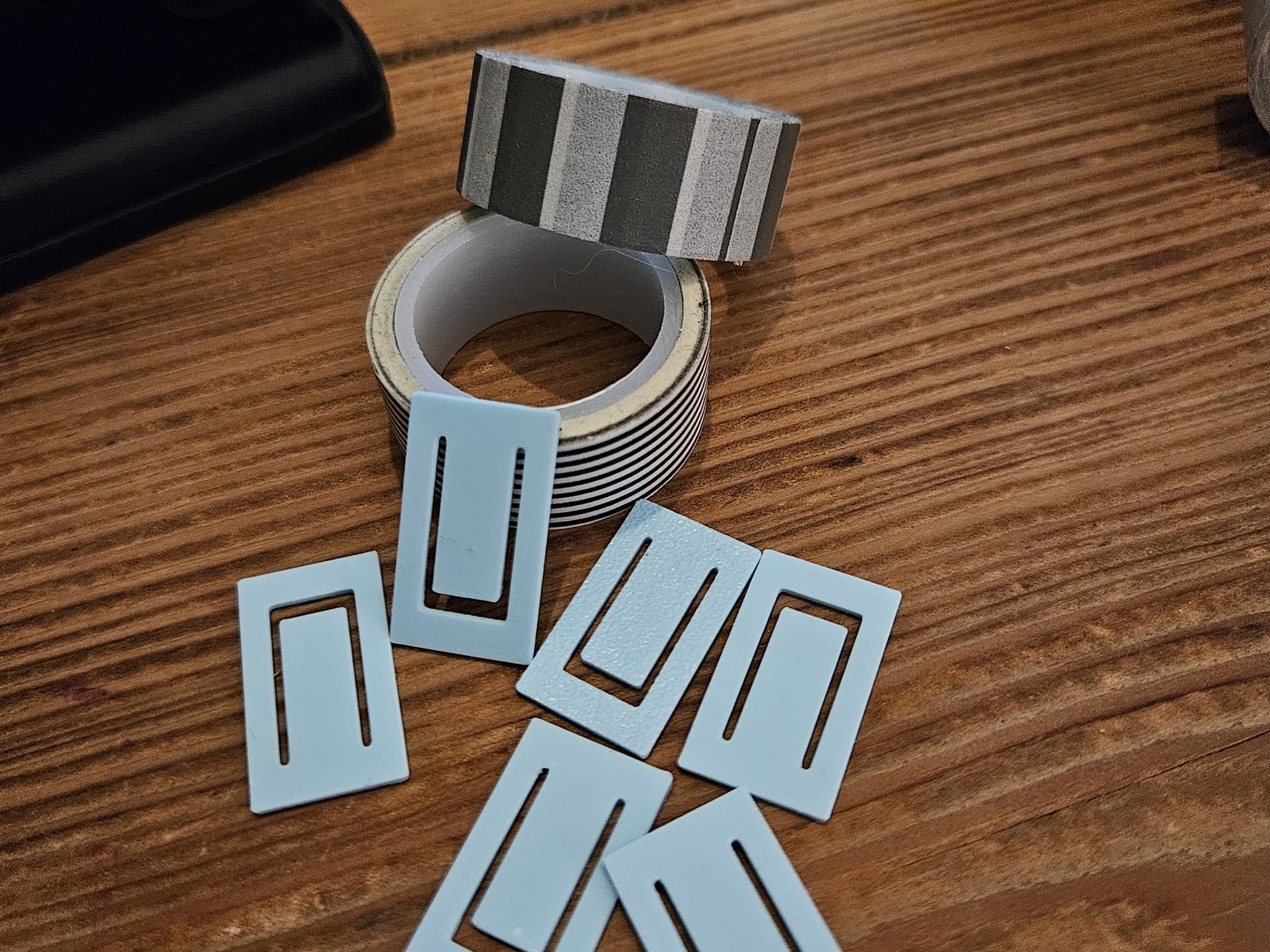 Paper Clip (s) - Büroklammer (n)