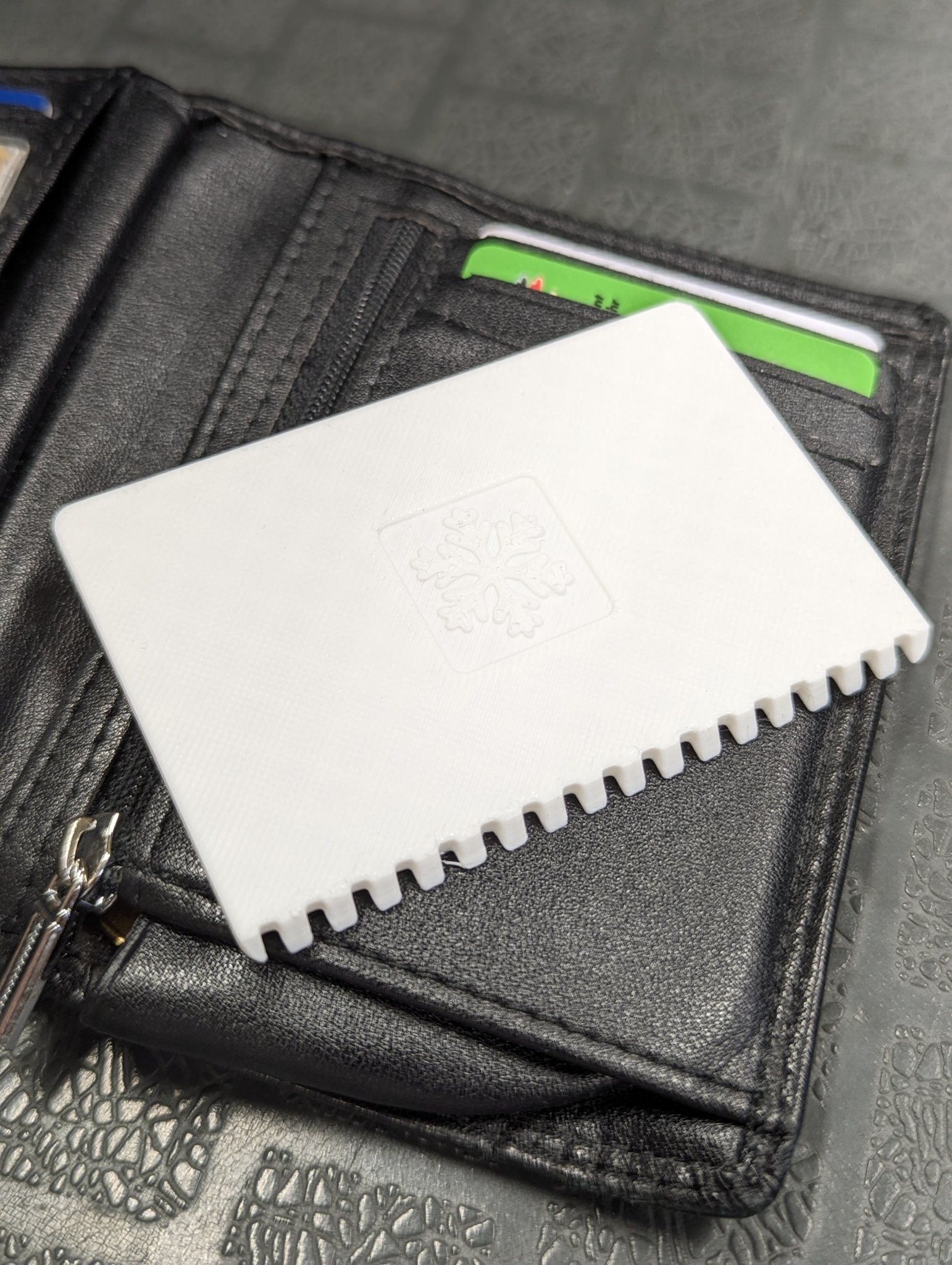 UltraSlim IceScraper