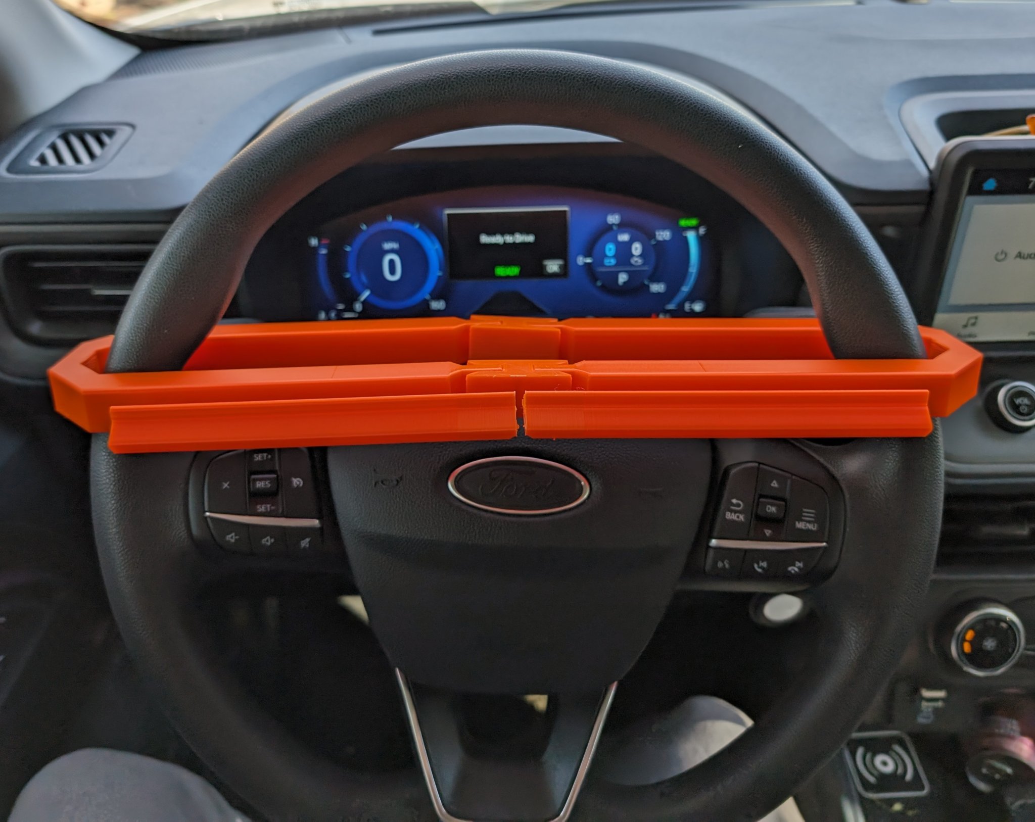 Giá đỡ Vô lăng Tablet & Điện thoại In Liền